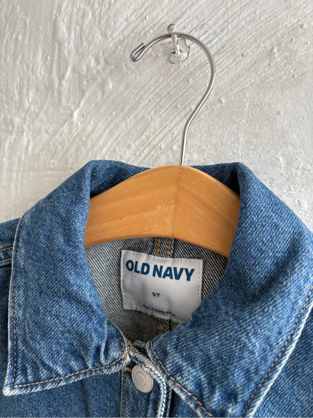 Old navy girls 5T 100% cotton denim jacket